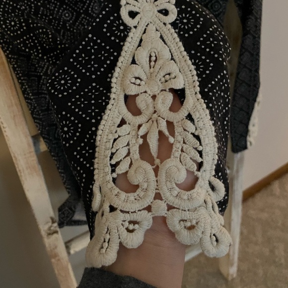 2/$15 Maurices Bell Sleeve Top - Picture 3 of 5